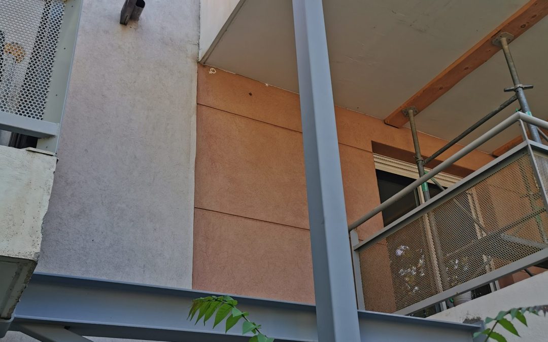 Vérinage de balcons – Redressement et renfort structurel